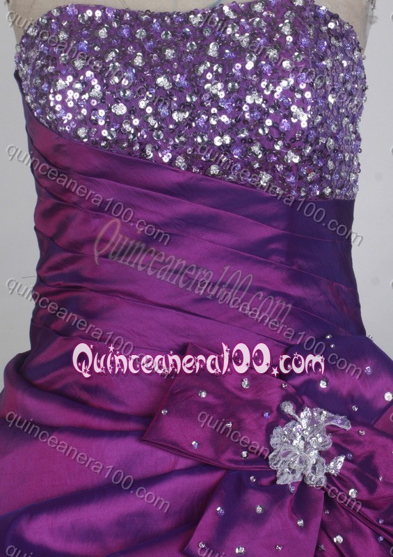 Classical Ball Gown Strapless Beading And Pick-ups Quinceanera Dress in Purple