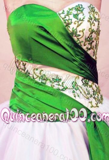 Beautiful Ball Gown Sweetheart White Quinceanera Dress With Green Embroidery