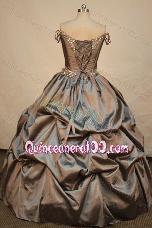 Elegant Off the Shoulder Ball gown Quinceanera Dress With Beading And Pick-ups