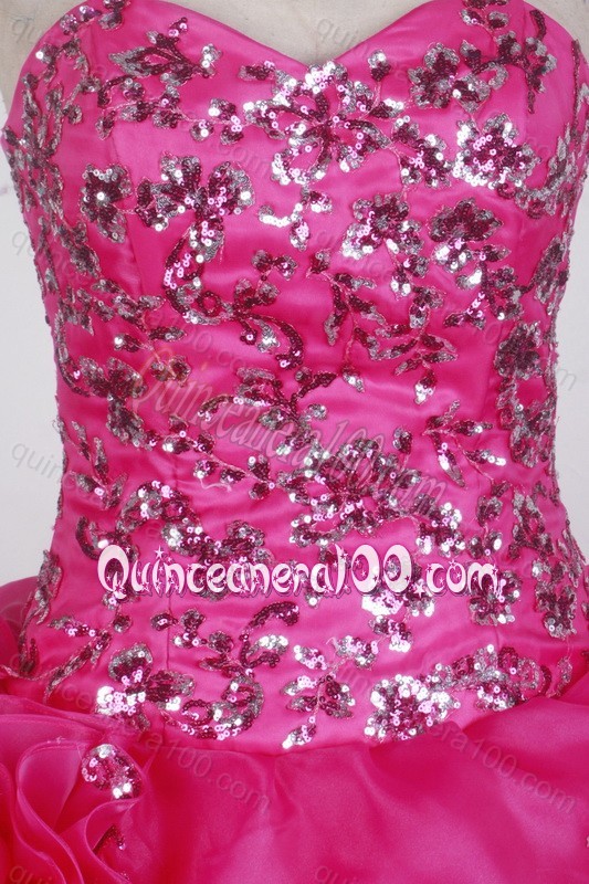 Sequins and Ruffles Ball Gown Sweetheart Luxurious Quinceanera Dress in Red