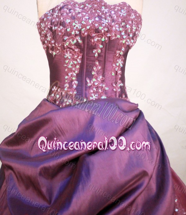 Ball Gown Strapless Burgundy Beading and Appliques Quinceanera Dresses With Pick-ups