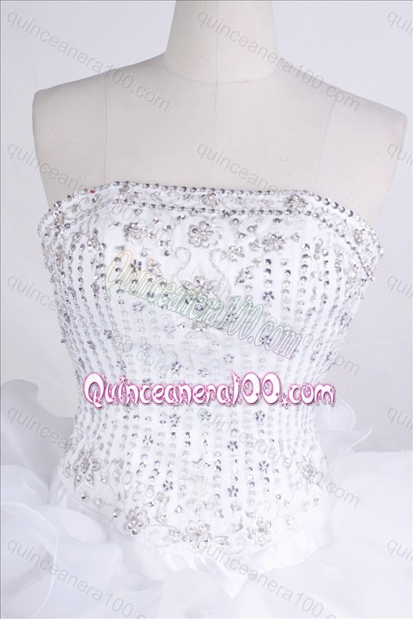 Luxurious Ball Gown Strapless White Organza Beading And Ruffles Quinceanera Dresses