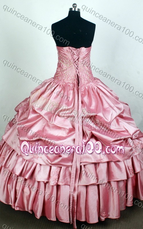 Elegant Pick-ups And Beading Ball Gown Strapless Quinceanera Dresses in Light Pink