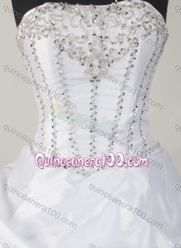 Simple Ball Gown Strapless White Beading And Pick-ups Quinceanera Dress