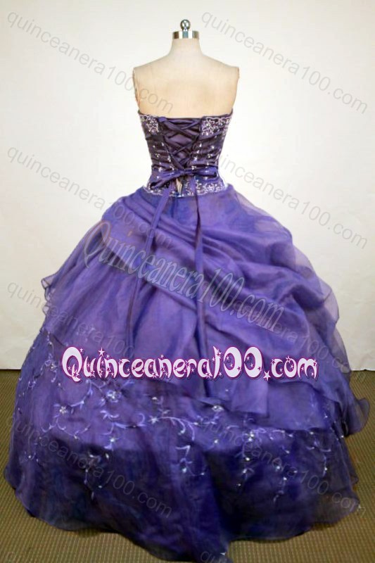 Luxurious Ball Gown Strapless Purple Beading and Appliques Quinceanera Dresses