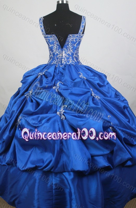 Straps Ball Gown Embroidery with Beading Royal Blue Quiceanera Dresses