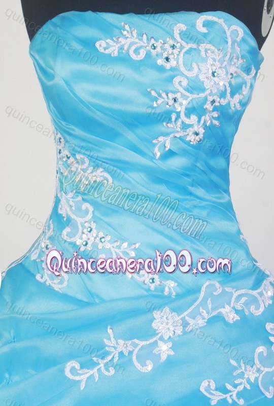 Strapless Ball Gown Appliques and Beading Quinceanera Dresses in Aqua Blue