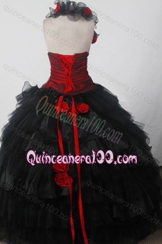 Fashionable Hand Made Flowers Ball Gown Halter Black Quinceanera Dresses