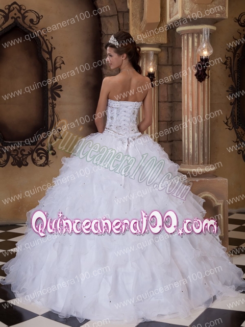 White Ball Gown Sweetheart Floor-length Organza Beading Quinceanera Dress