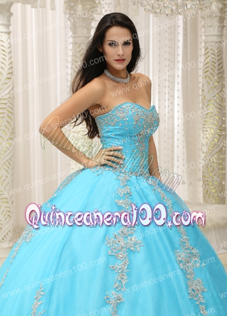 Aqua Blue Sweetheart Appliques and Beaded Decorate For 2013 Quinceanera Dress