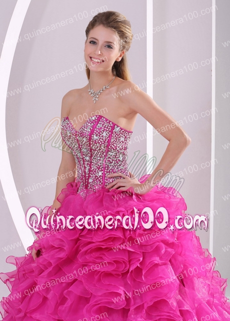 Fuchsia Ruffles Ball Gown Sweetheart Beaded Decorate Quinceanera Gowns in Sweet 16