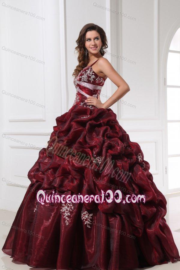 Spaghetti Straps Burgundy Long Quinceanera Dress with Appliques