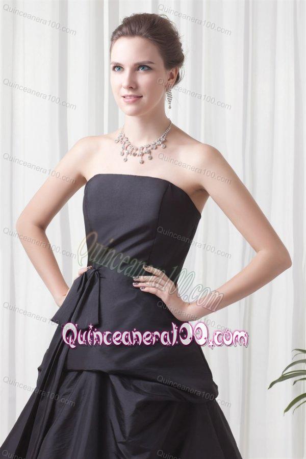 Strapless A-line Black Taffeta Ruche Decorate Quinceanera Dress