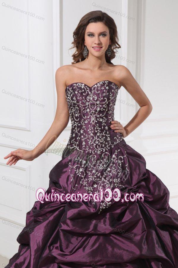 Dark Purple Sweetheart Appliques with Beading Quinceanera Dress