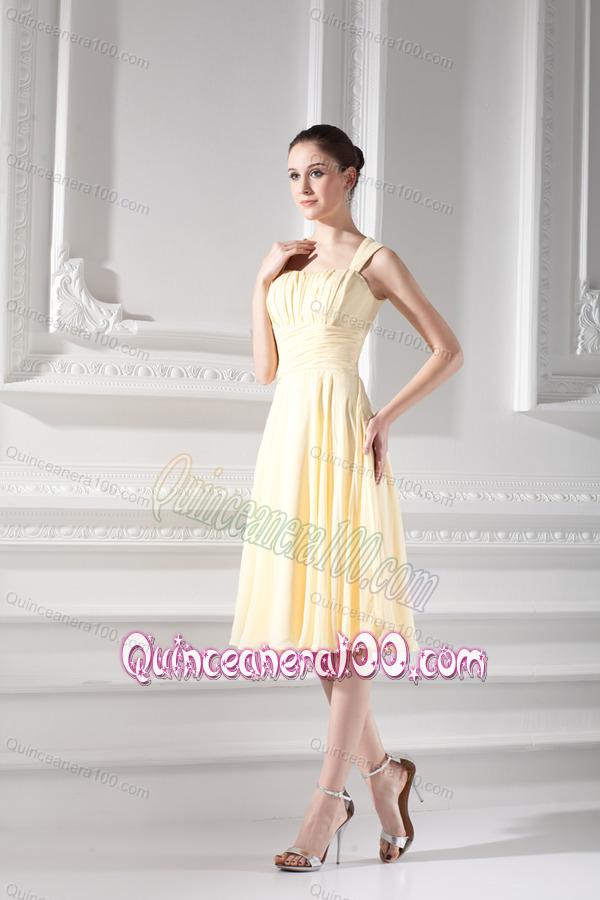 Empire Light Yellow Knee-length Short Dama Dresses with Ruching