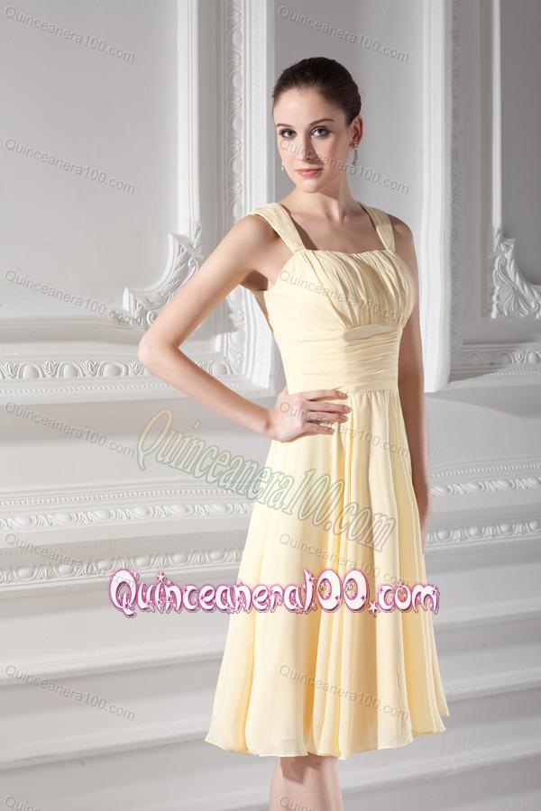 Empire Light Yellow Knee-length Short Dama Dresses with Ruching