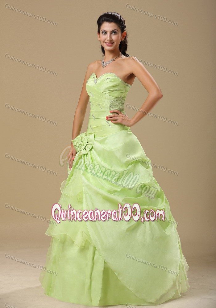 Yellow Green Ruching Sweetheart Quinceanera Dresses Gowns