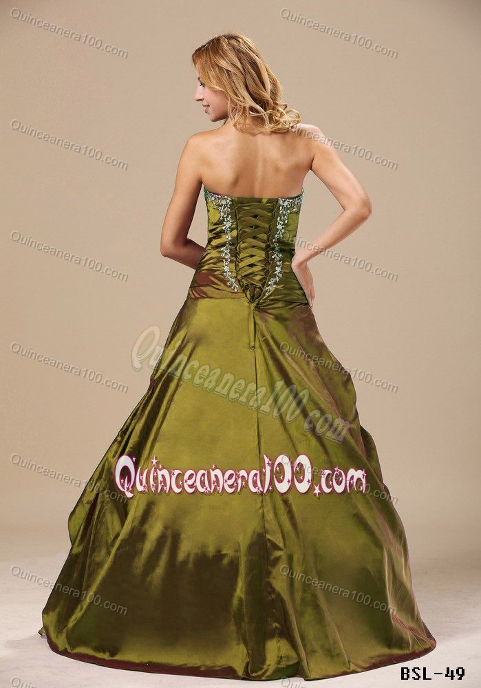 Beaded Sweetheart Olive Green Dresses For a Quinceanera with Appliques