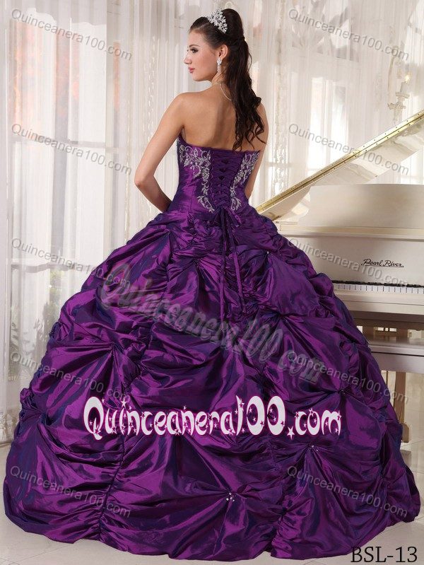 Strapless Floor-length Embroidery Sweet 15 Dresses in Purple