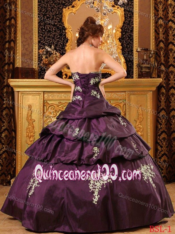 Sweetheart Beading and Appliques Dark Purple Quinceanera Dress