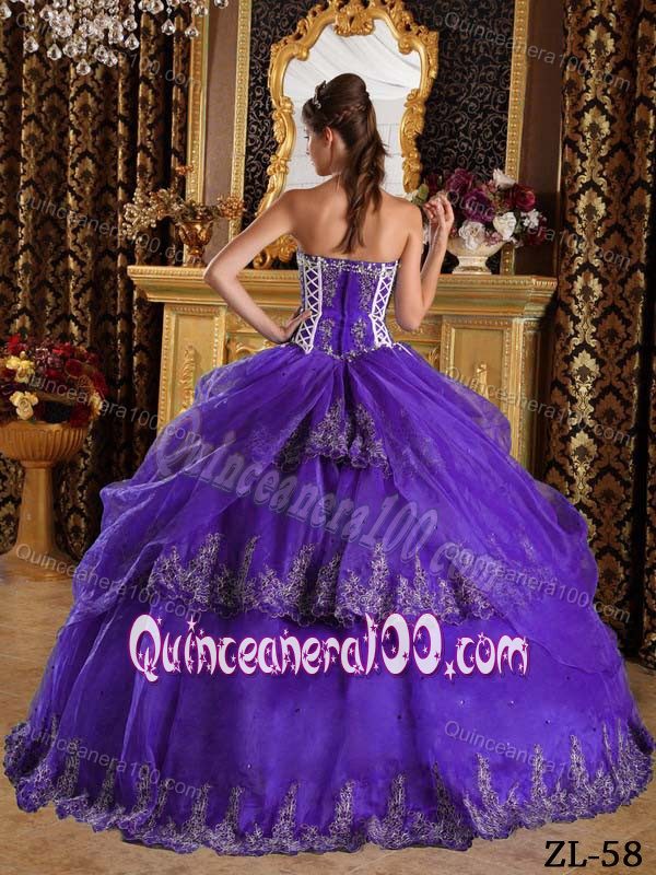 Purple Ball Gown Sweetheart Appliques Dresses For a Quince