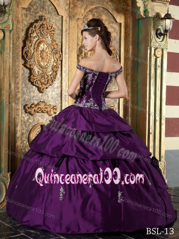 Off The Shoulder Appliques Dresses Quinceanera in Eggplant Purple