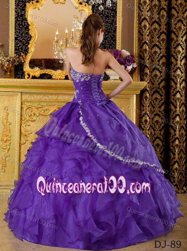 Appliques and Ruche Purple Organza Quinceanera Dress with Ruffles