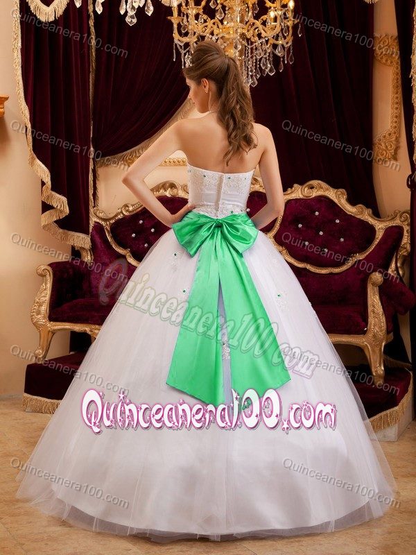 Sash White Appliques and Beading Satin Quinceanera Gown Dresses