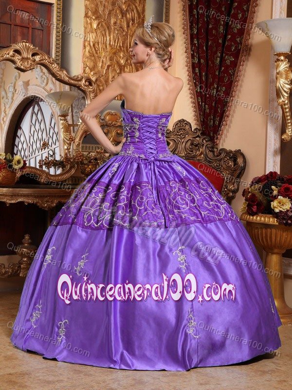 Beading Sweetheart Embroidery Taffeta Quinceanera Dress in Purple