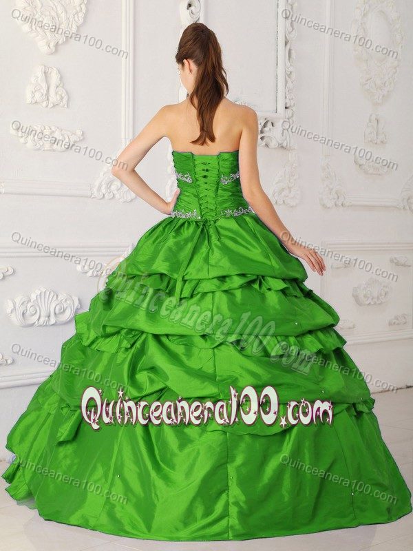 Ruching and Beading Appliques 2013 Sweet Sixteen Dresses in Green