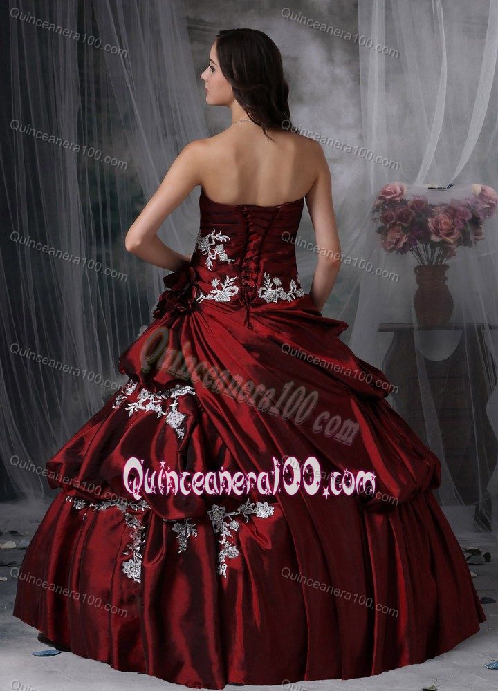 Burgundy Strapless Taffeta Ruche Quinces Dresses with Appliques