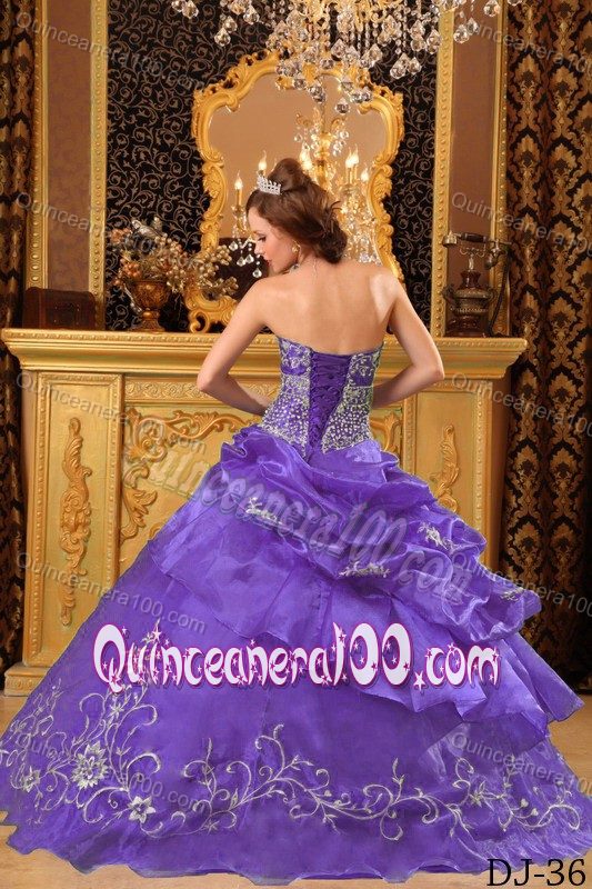 Light Purple Strapless Beading Bust Embroidery Pick-up Quince Dress