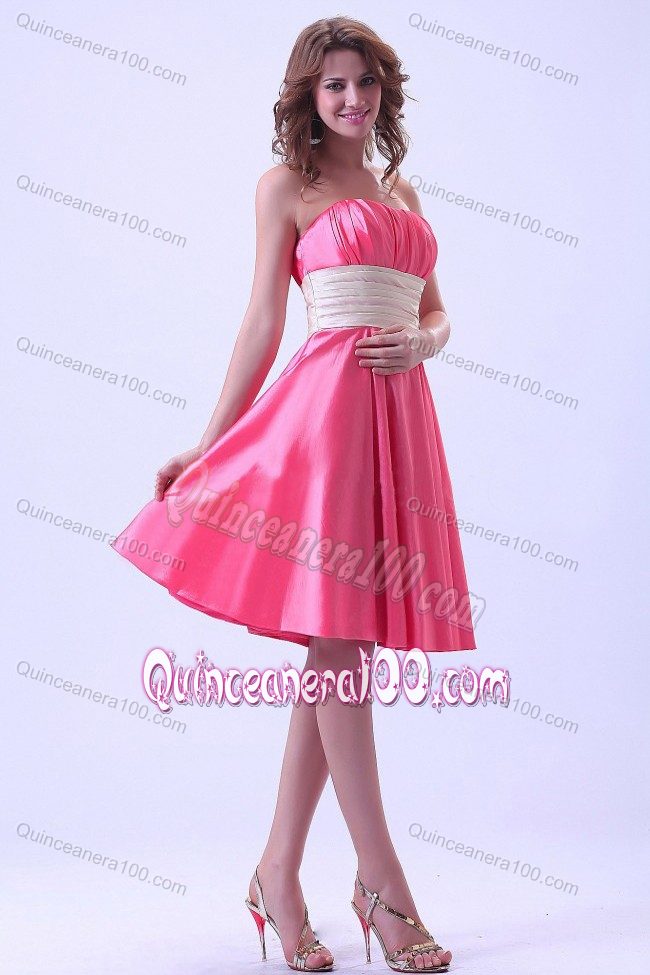 Hot Pink Knee-length Quince Dama Dress With Ruches in Taffeta