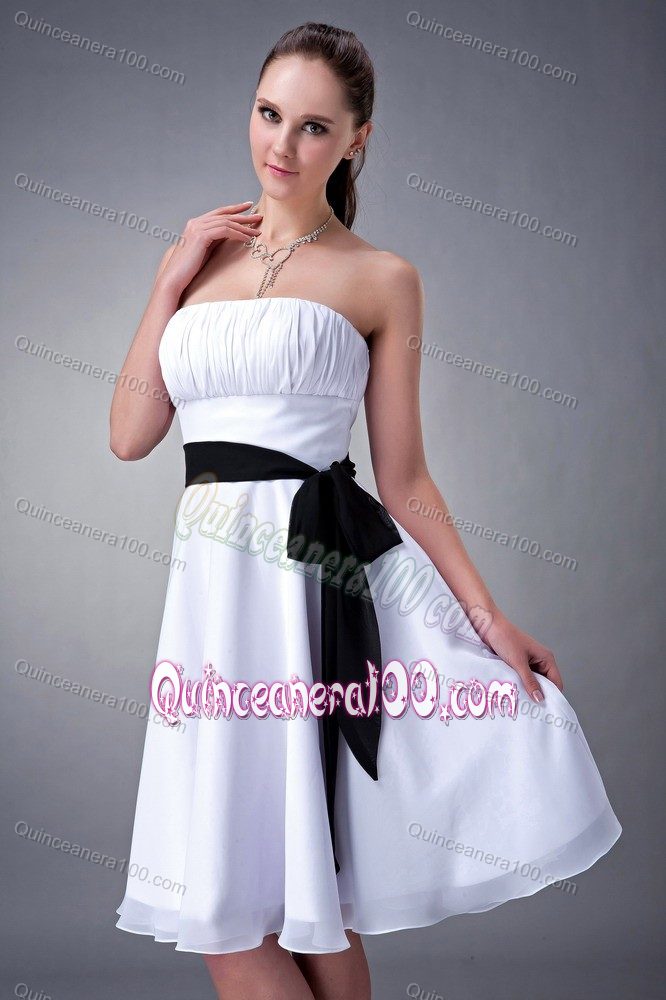 A-line Strapless Knee-length Chiffon White Dama Dress with Sash