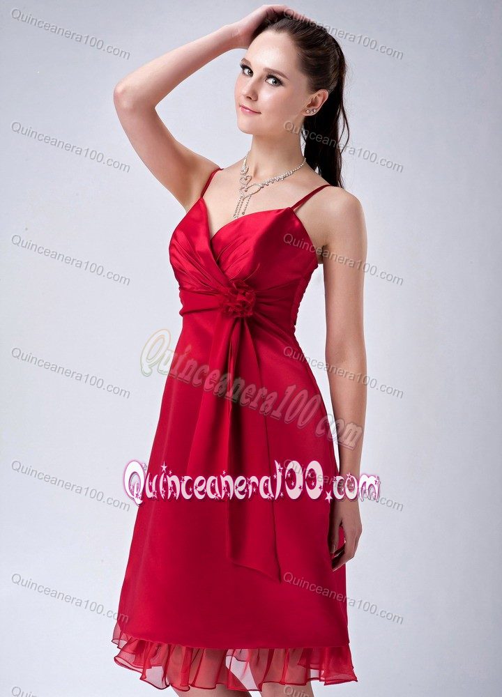 Red Column Spaghetti Straps Knee-length Dama Dress with Sash