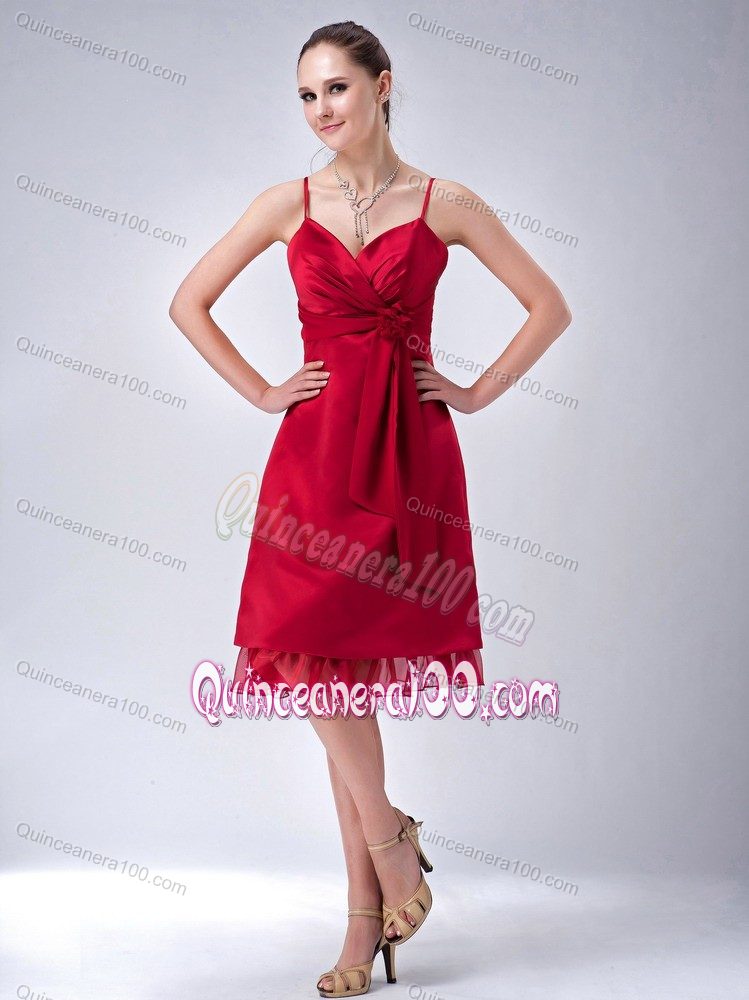 Red Column Spaghetti Straps Knee-length Dama Dress with Sash