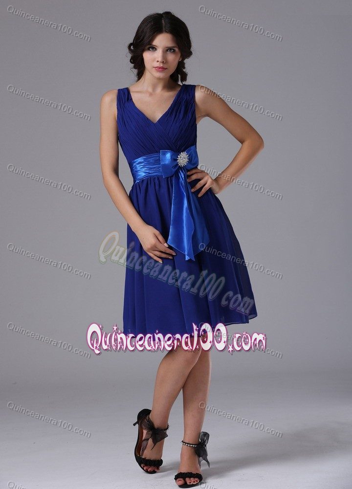 Peacock Blue V-neck Chiffon Dama Dress With Bowknot and Ruches