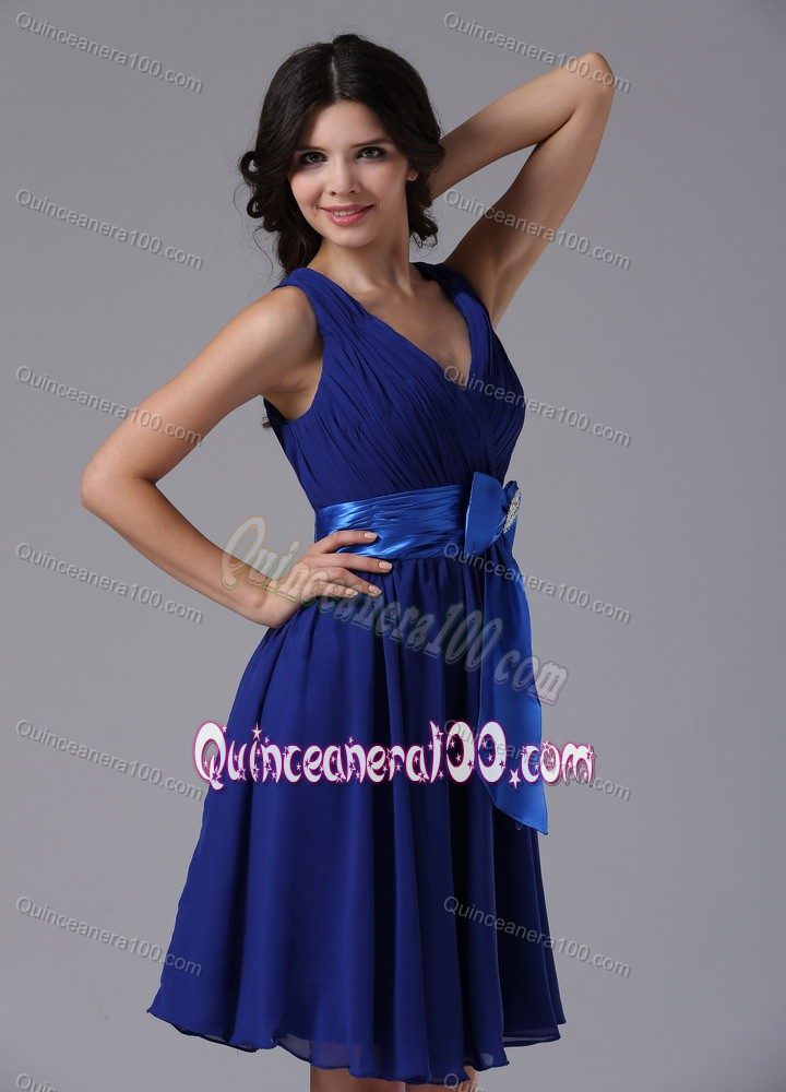 Peacock Blue V-neck Chiffon Dama Dress With Bowknot and Ruches