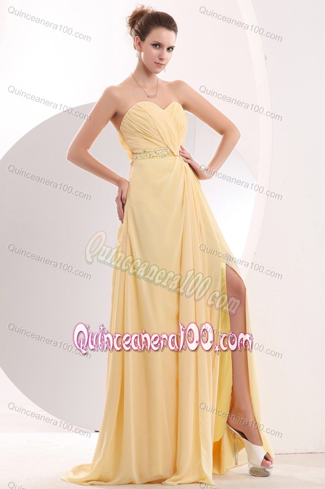 Light Yellow Sweetheart Brush Train 15 Dresses For Damas Beaded