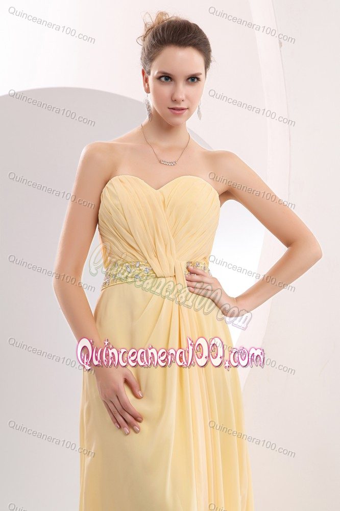 Light Yellow Sweetheart Brush Train 15 Dresses For Damas Beaded