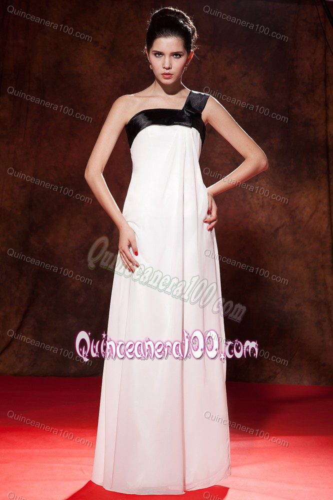 Damas Dresses Black and White One Shoulder Floor-length