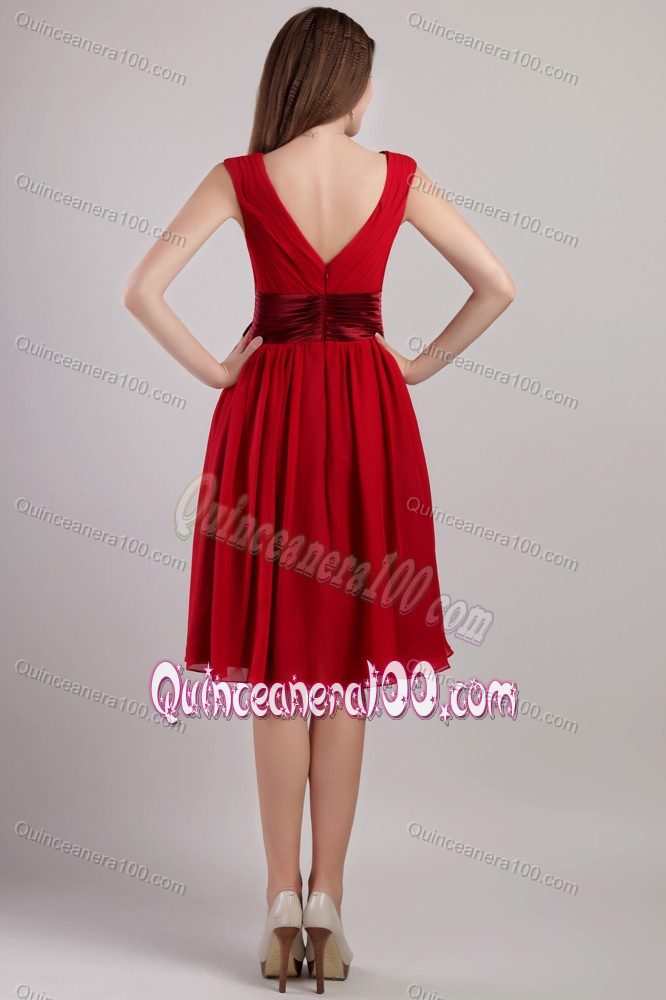 Wine Red Empire V-neck Knee-length Dama Dresses