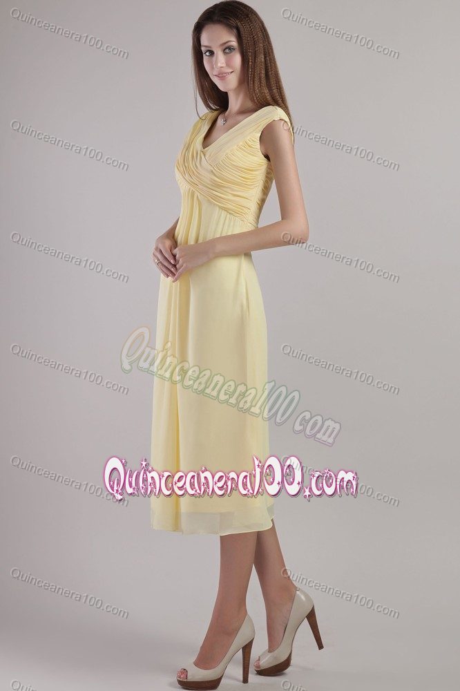 The Most Popular Light Yellow Empire V-neck Tea-length Dama Dresses