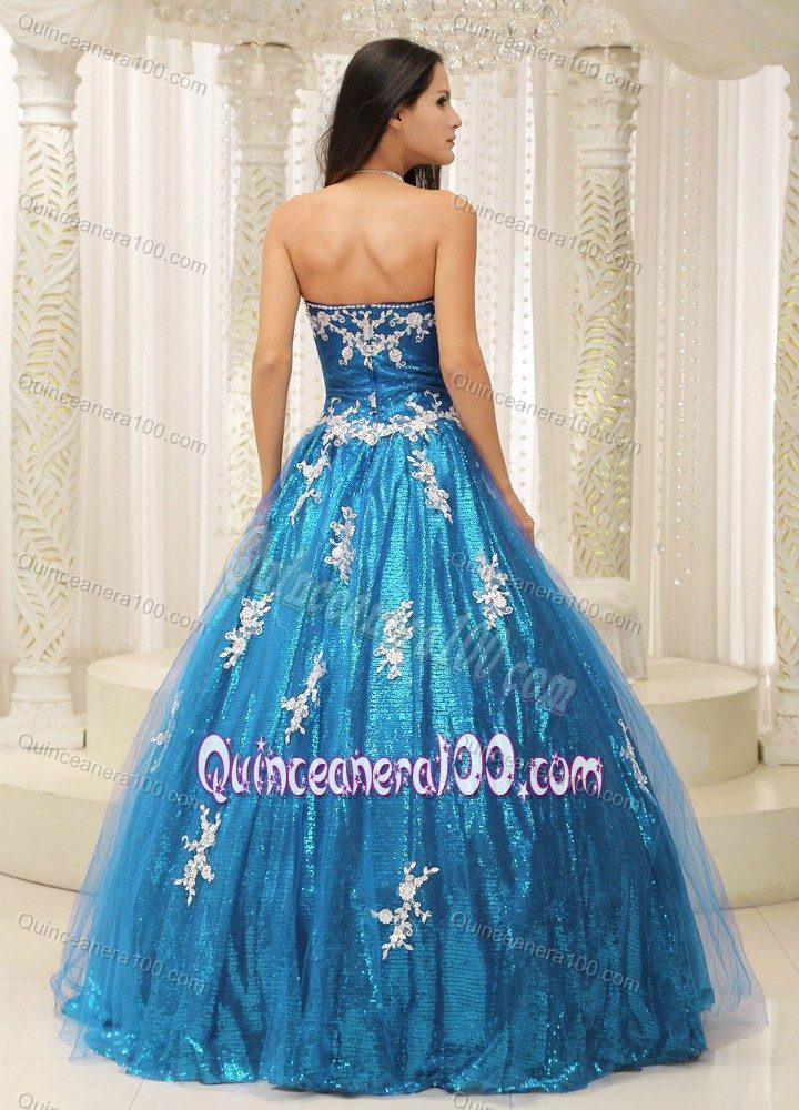 Wonderful Paillette Decorate Dresses for Sweet 15 with Appliques