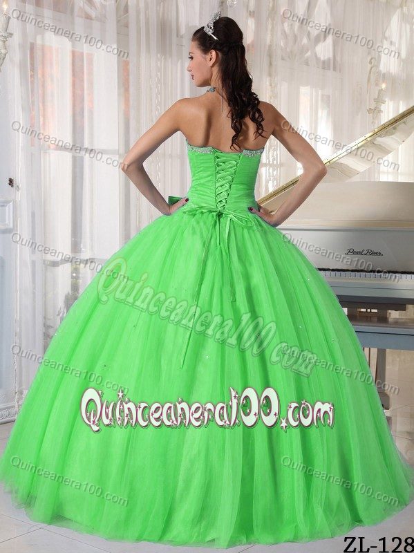 Spring Green Tulle Sweetheart Beaded Sweet 15 Dresses with Bow