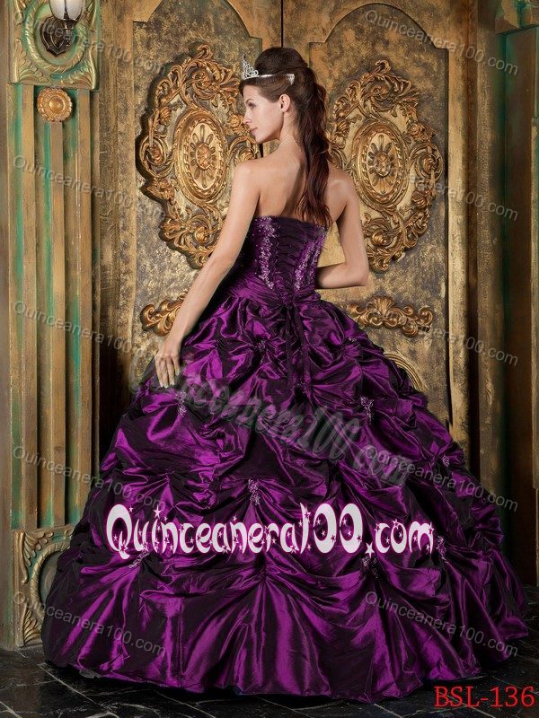 Purple Pick-ups Appliques Dresses for a Quinceanera on Discount