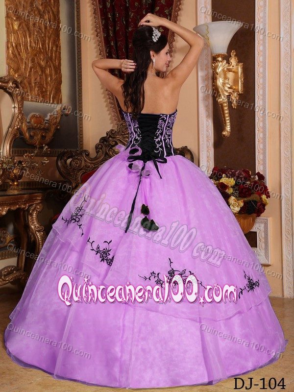 Lavender Strapless Hand Made Flowers Appliques Quinces Dresses