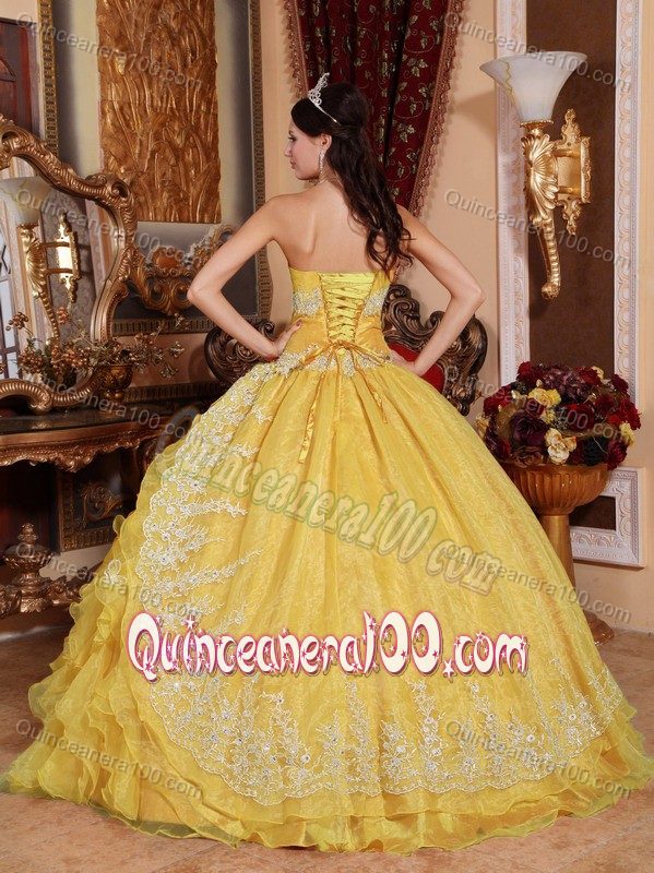 Chic Yellow Strapless Beading Appliques Ruffled Quinceanera Dress