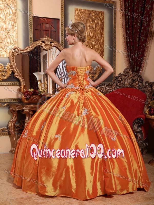 Eye-catching Orange Strapless Appliques Pleated Dresses for 15