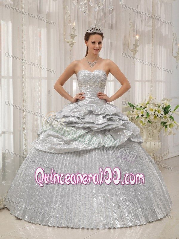 2014 Appliques Silver Dresses Quinceanera with Pick-ups and Pleats